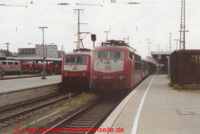 BR 103 im Nürnberger Hbf