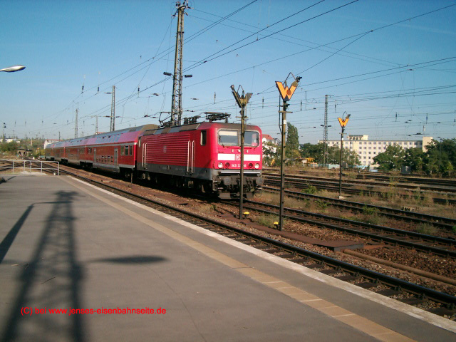 BR 143 in Dresden-Neustadt